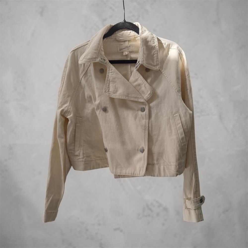 Universal-thread Women's Cream and Tan Jacket